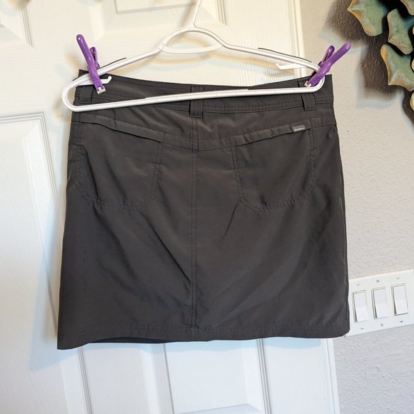 Eddie Bauer SkOrt | Steel Gray | 8 | Travel / Golf / Front & Back POCKETS | EUC - Picture 3 of 8